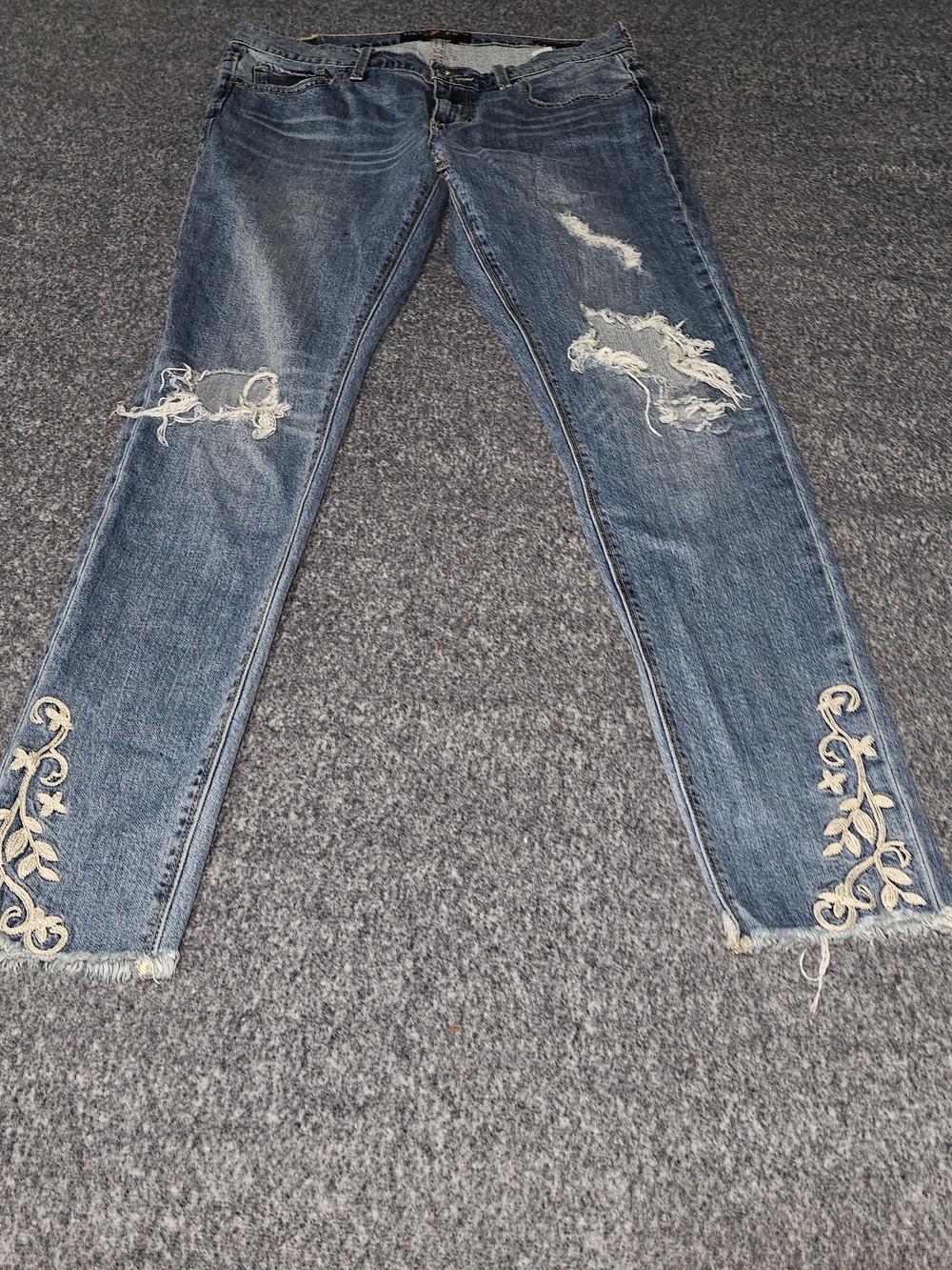 Lucky Brand Women's Distressed Blue Skinny Jeans with Cream Embroidery